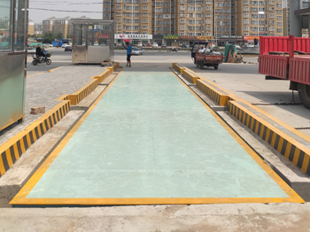 安陽(yáng)豫北蔬菜批發(fā)市場(chǎng)18m-100噸地磅