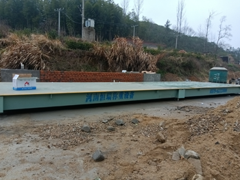 信陽商城張花店河沙廠100噸地磅