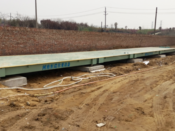 中鐵三局河鄭濟(jì)高鐵臨建項(xiàng)目120噸地磅