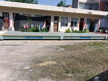 信陽(yáng)商城鄢崗鎮(zhèn)肖莊河沙廠100噸地磅