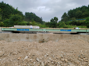 信陽商城縣吳河鄉(xiāng)河沙廠100噸地磅