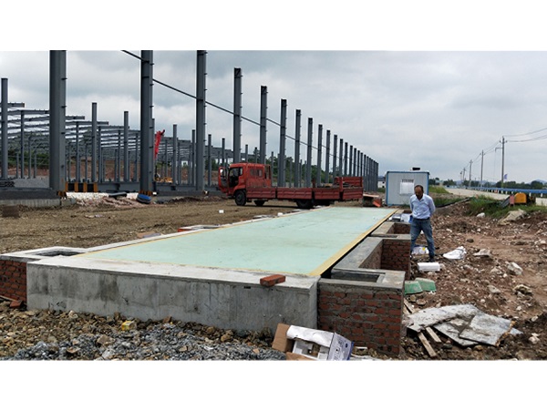 信陽(yáng)上天梯新材料（碳中和）產(chǎn)業(yè)園120噸地磅